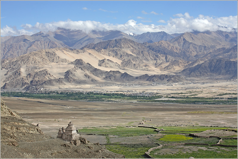 open space in himalayas... | mountains, panorama, fog, clouds, valley